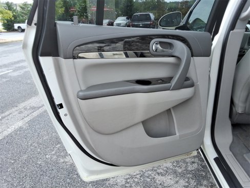 Used 2014 Buick Enclave Leather image 17