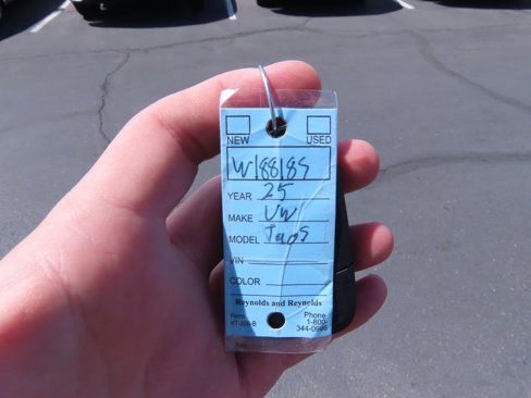 Certified 2025 Volkswagen Taos SE image 33