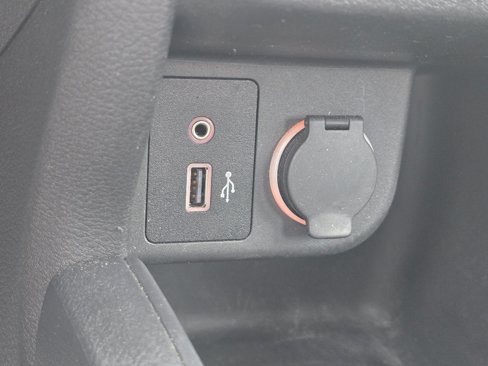 Used 2024 Nissan Kicks S image 18