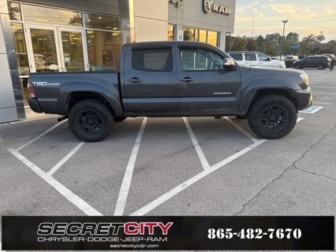 Used 2015 Toyota Tacoma 4x4 Double Cab image 8