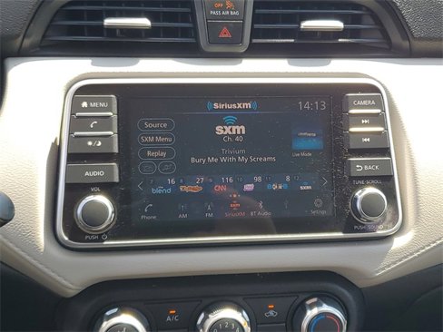 Used 2022 Nissan Versa SV image 23