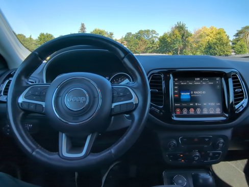 Used 2019 Jeep Compass Limited image 14