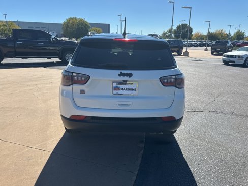 Used 2022 Jeep Compass Altitude image 27