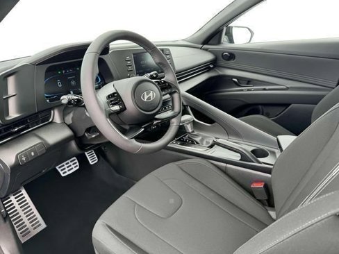 New 2025 Hyundai Elantra Sport image 14