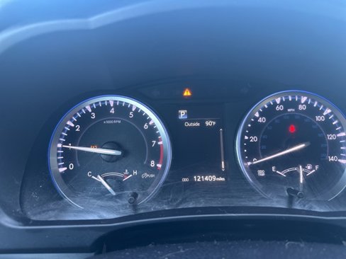 Used 2017 Toyota Highlander XLE image 10