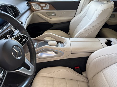Used 2020 Mercedes-Benz GLS 450 4MATIC image 26