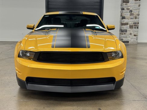 Used 2011 Ford Mustang GT Premium w/ GT Coupe Accessory Pkg 1 image 2