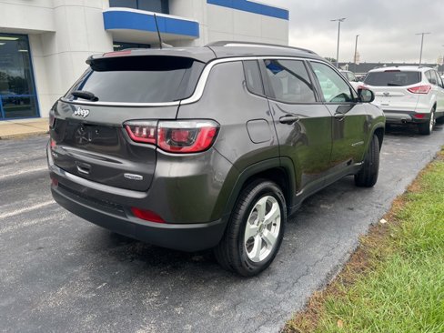 Used 2018 Jeep Compass Latitude w/ Popular Equipment Group image 8