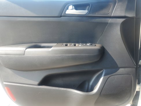 Used 2021 Kia Sportage LX image 29