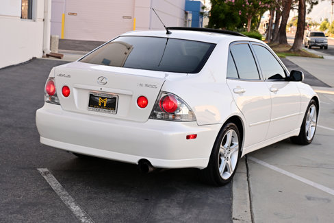 Used 2001 Lexus IS 300 image 6