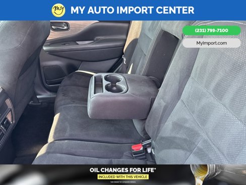 Used 2017 Nissan Murano S image 24