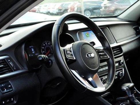 Used 2019 Kia Optima EX image 42