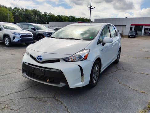 Used 2015 Toyota Prius V Three image 4