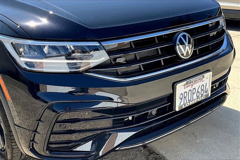Used 2024 Volkswagen Tiguan SE R-Line image 28