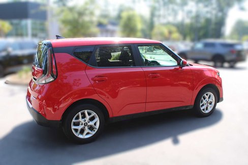 Certified 2023 Kia Soul LX w/ LX Technology Package image 12