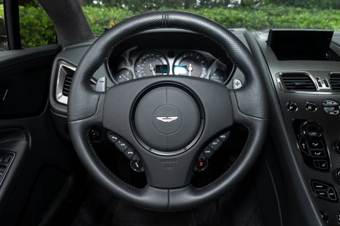 Used 2014 Aston Martin Vanquish Coupe image 20