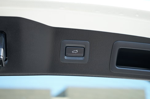 Used 2018 MAZDA CX-5 Touring w/ Preferred Equipment Package image 12