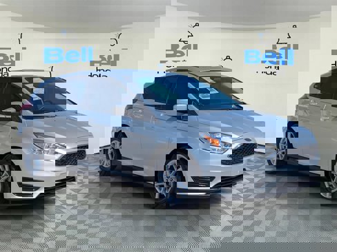 Used 2015 Ford Focus SE image 6
