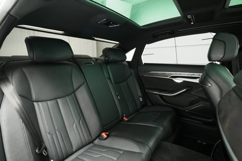 Used 2021 Audi A8 L 3.0T w/ Executive Plus Package image 30