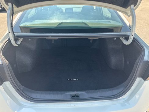 Used 2023 Nissan Altima 2.5 SV image 6