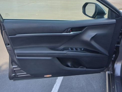 Certified 2019 Toyota Camry SE image 14