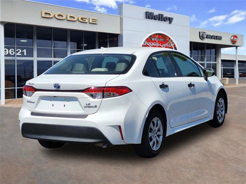 Used 2024 Toyota Corolla LE image 3