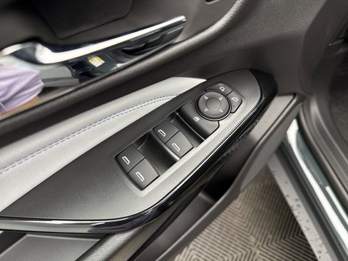 New 2025 Chevrolet Trax LT w/ LT Convenience Package image 29