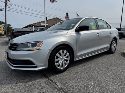 Used 2016 Volkswagen Jetta S image 3