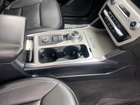 Used 2022 Ford Explorer XLT image 23
