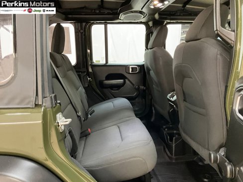 Used 2022 Jeep Wrangler Unlimited Sport image 12
