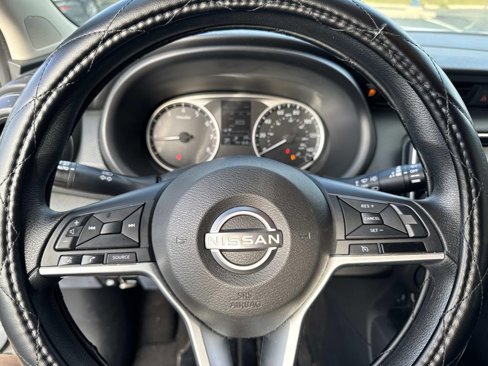 Used 2022 Nissan Kicks S image 21