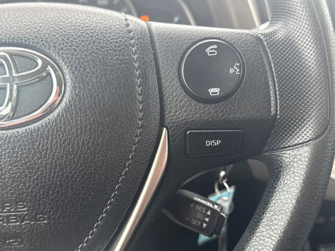 Used 2015 Toyota RAV4 LE image 19