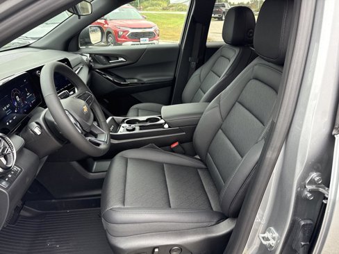 New 2026 Chevrolet Equinox LT w/ Convenience Package II image 11