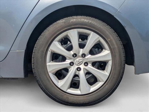 Used 2022 Toyota Corolla LE image 22