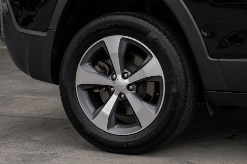 Used 2021 Jeep Cherokee Limited w/ Elite Package image 69