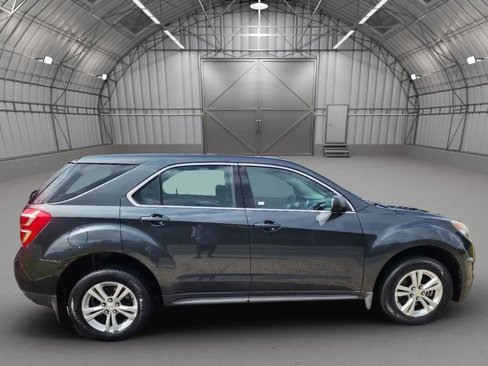 Used 2017 Chevrolet Equinox LS image 6
