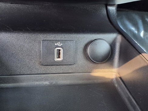 Used 2018 Ford Fusion Titanium image 24