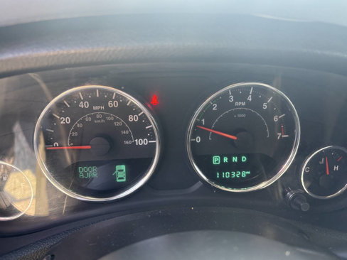 Used 2015 Jeep Wrangler Unlimited Sahara w/ Dual Top Group image 16