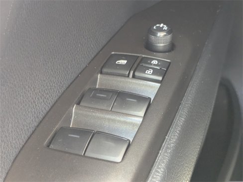 Used 2024 Toyota Camry SE image 26