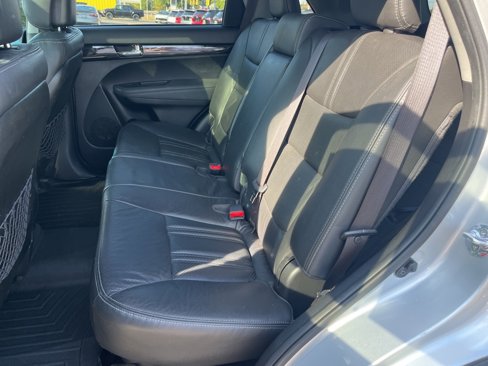 Used 2012 Kia Sorento EX w/ EX V6 Premium Pkg image 17