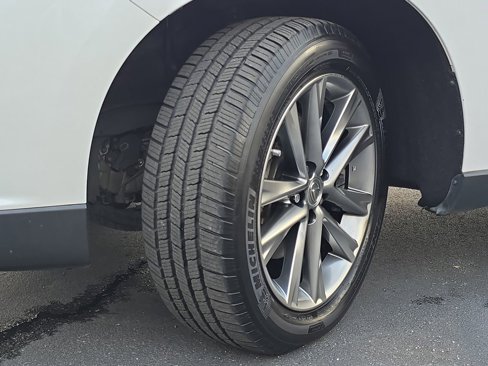Used 2015 Lexus RX 450h AWD image 34