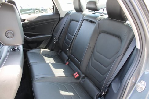 Certified 2020 Volkswagen Jetta SEL Premium image 23