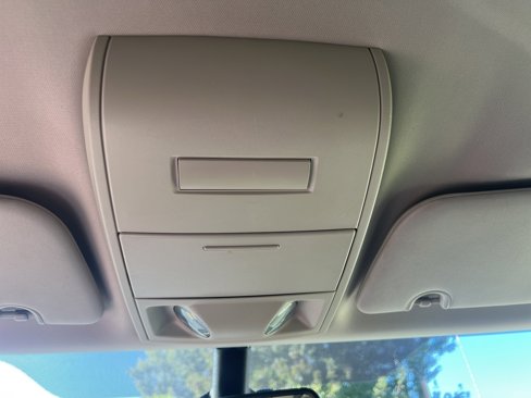 Used 2019 Dodge Grand Caravan SE w/ UConnect Hands-Free Group image 21