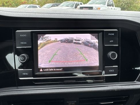 Used 2024 Volkswagen Jetta Sport image 14