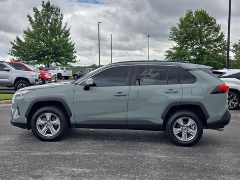 Used 2022 Toyota RAV4 XLE image 12