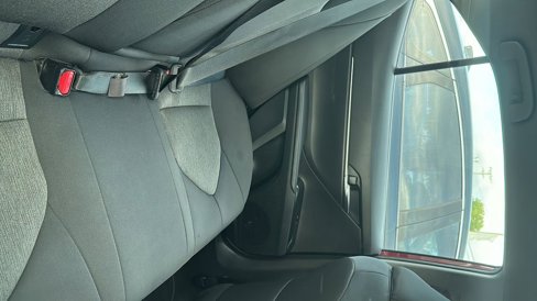 Used 2020 Toyota Camry LE image 6