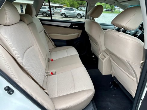 Used 2015 Subaru Outback 2.5i Premium image 15