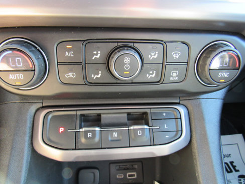 Used 2021 GMC Acadia AT4 w/ Technology Package image 23