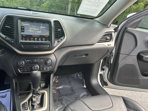 Used 2014 Jeep Cherokee Limited image 34