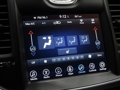 Used 2017 Chrysler 300 Limited image 27